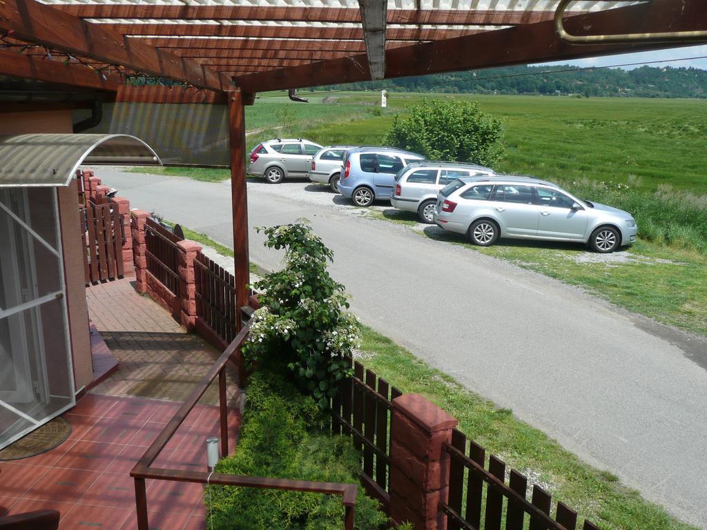 Penzion U Tulaka Dobrichovice Exterior photo